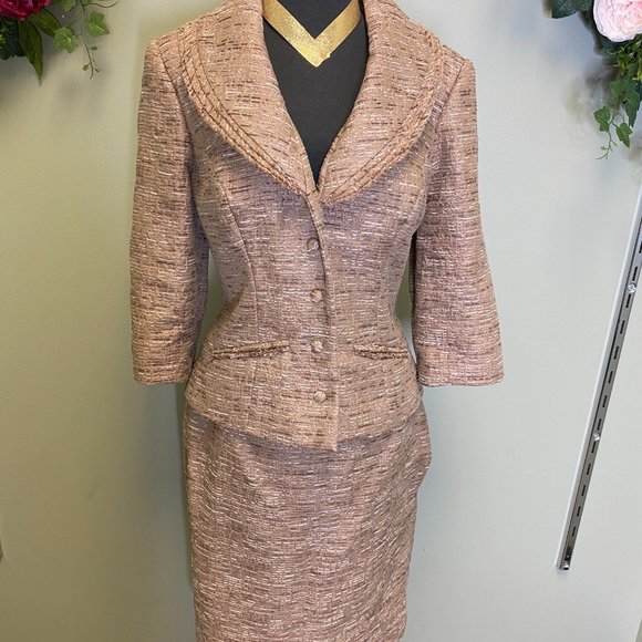 Beautiful Size 8, rose gold, jacket and skirt combo by Watters & Watters - Picture 2 of 6